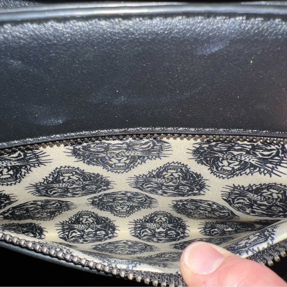 Ed Hardy Black and Red Skull Shoulder Bag - Picture 3 of 7